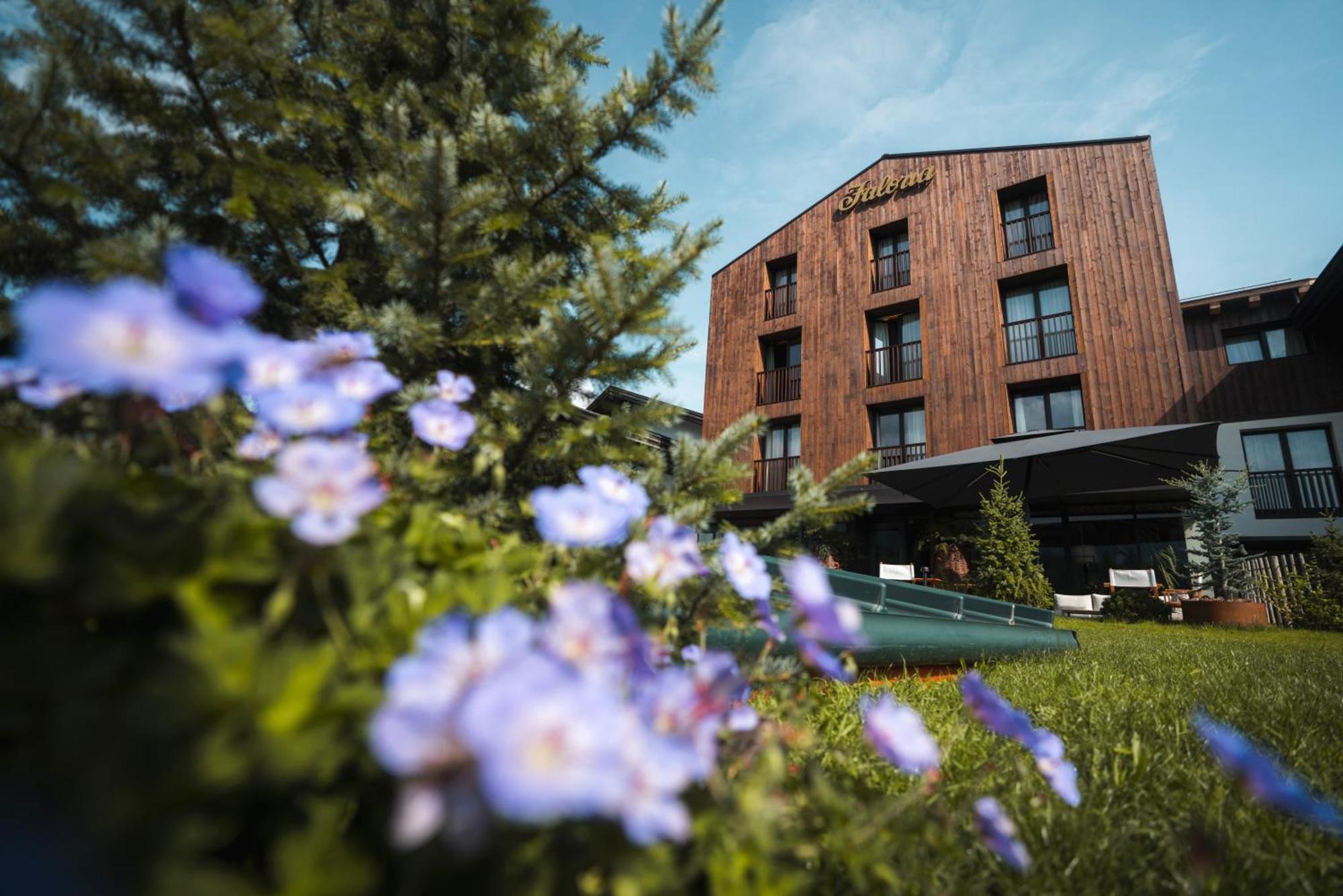 Faloria Mountain Spa Resort Cortina d'Ampezzo Bagian luar foto