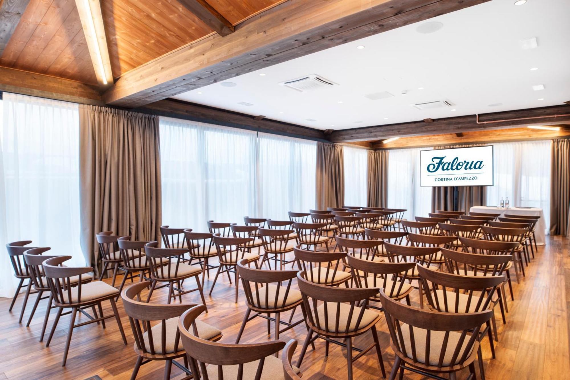 Faloria Mountain Spa Resort Cortina d'Ampezzo Bagian luar foto